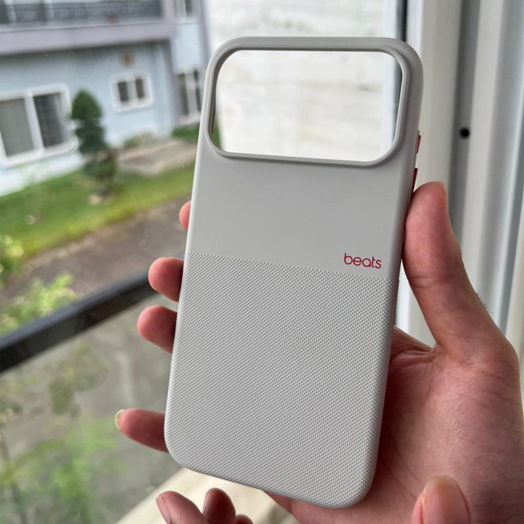Apple Beats MagSafe Case | White