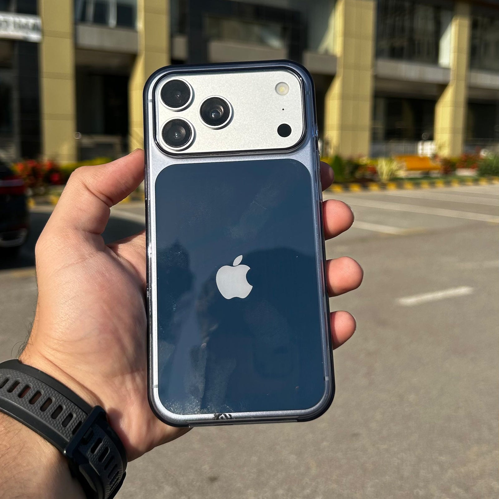 Apple Clear Case with MagSafe | Blue