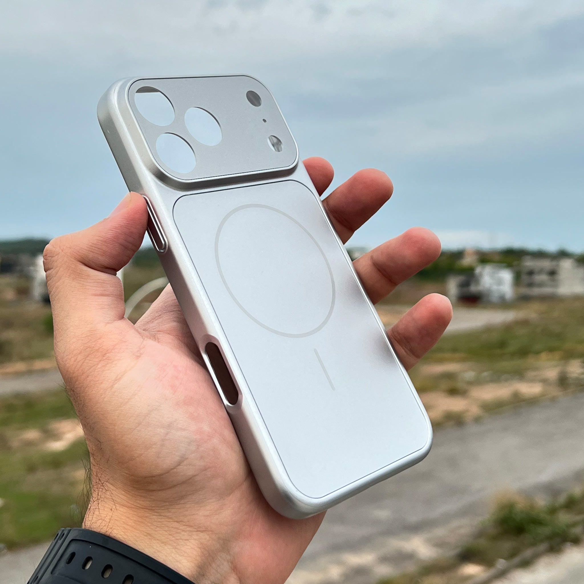 MagSafe AG Matte Glass Case for iPhone 17 Pro Max | Silver | Wireless Charging Compatible