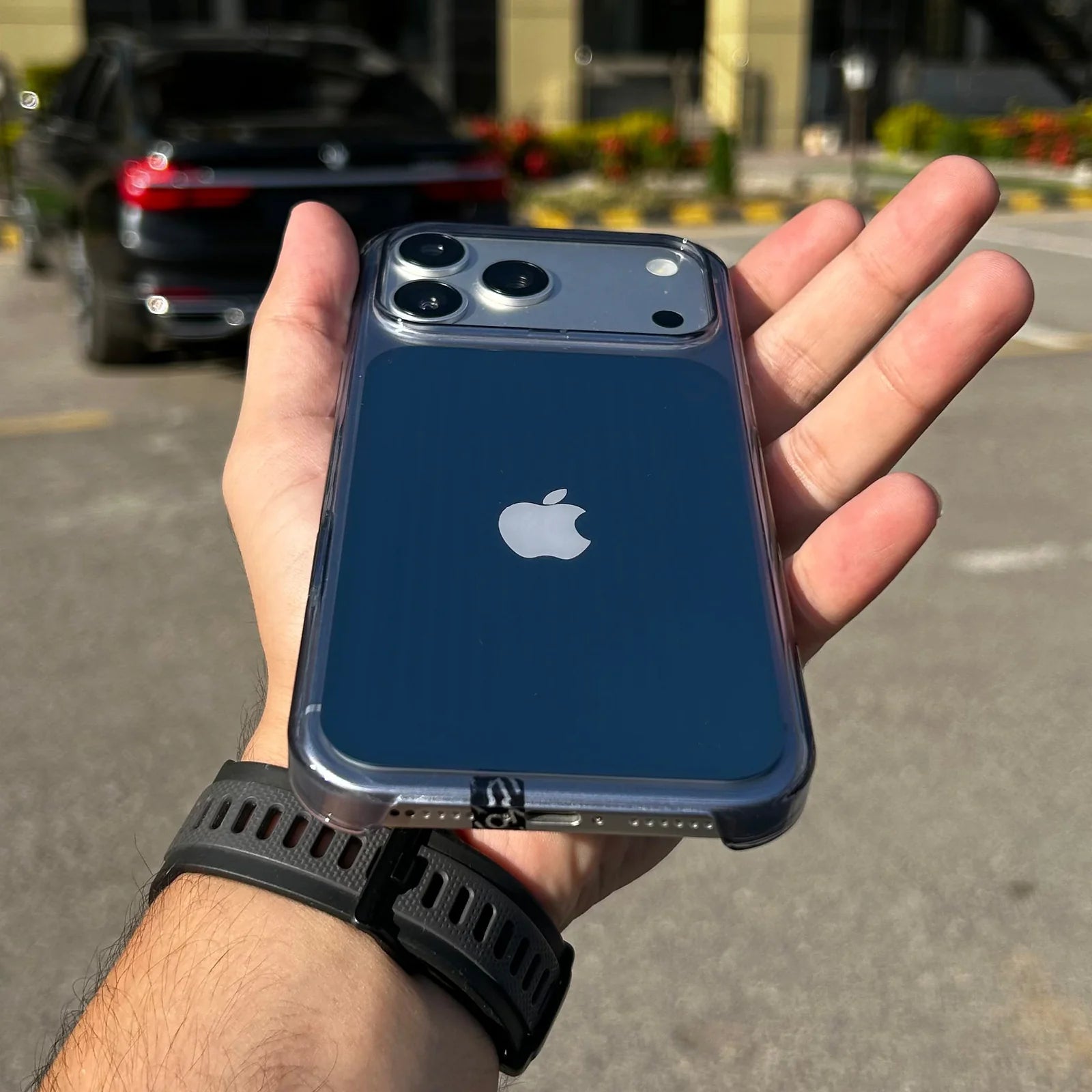 Apple Clear Case with MagSafe | iPhone 17 Pro Max