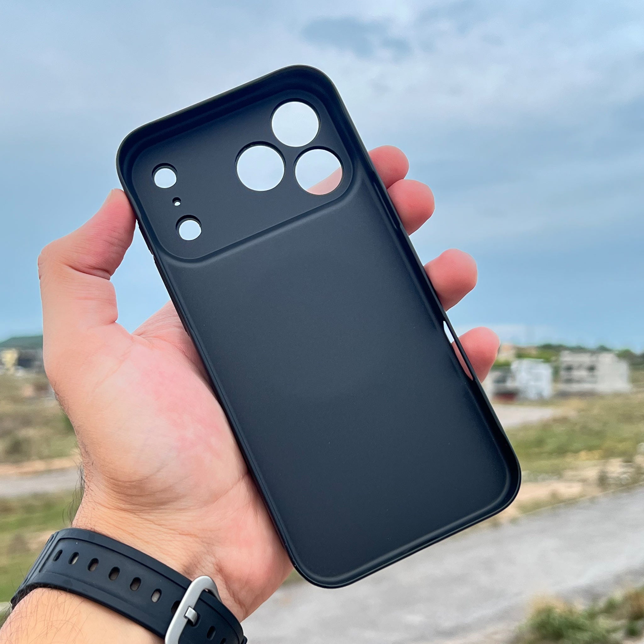 MagSafe AG Matte Glass Case for iPhone 17 Pro Max | Matte Black | Wireless Charging Compatible