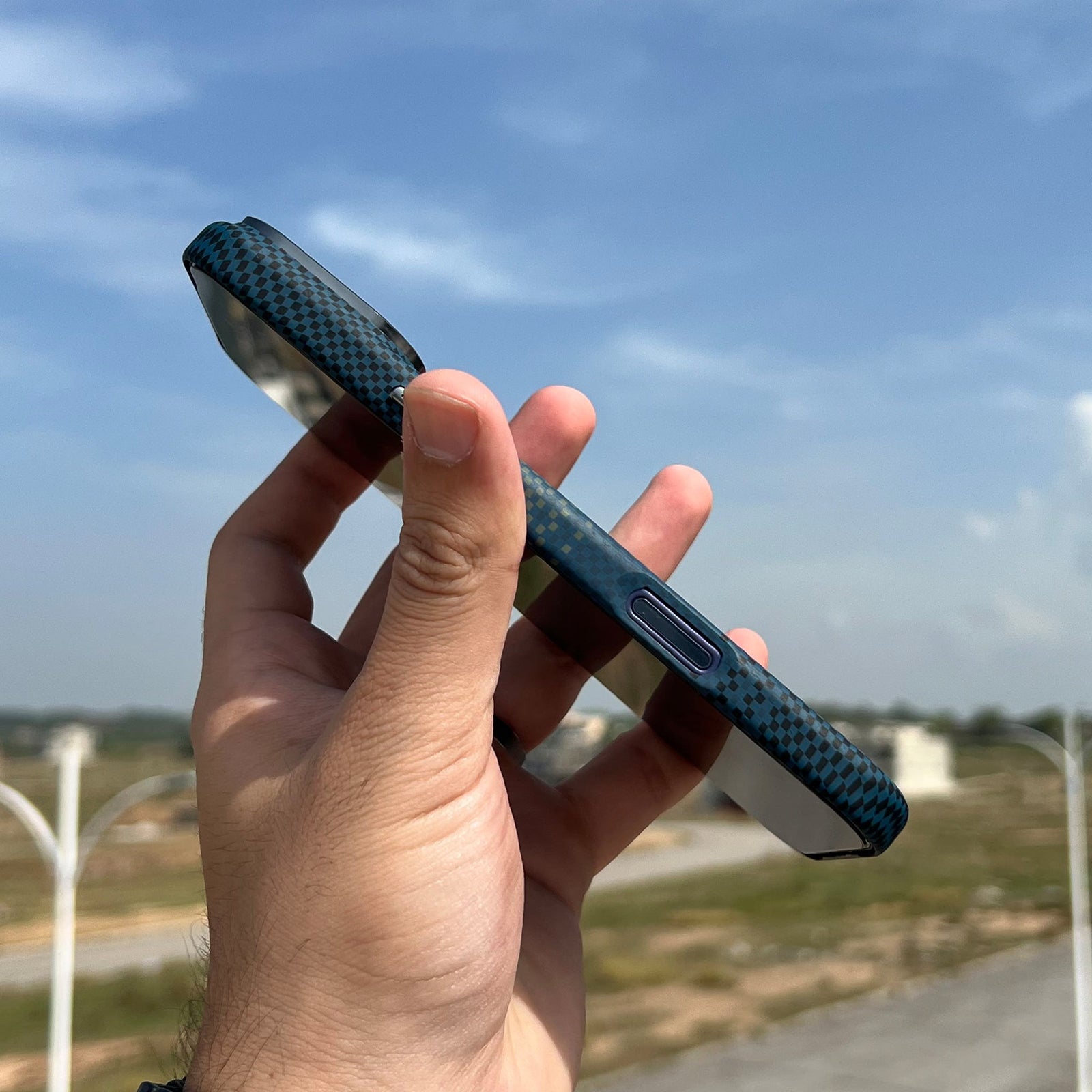 PITAKA-Woven-Case-Teal-Side-Arkivs