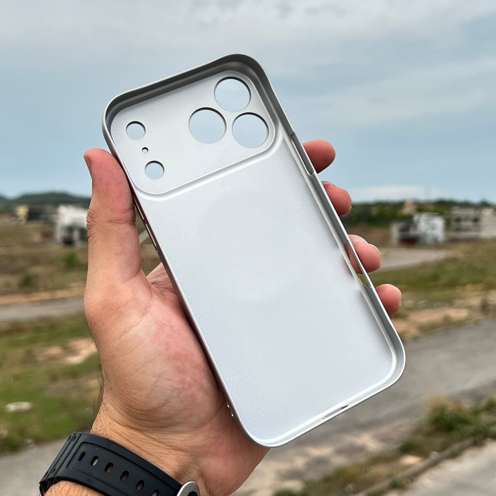 MagSafe AG Matte Glass Case for iPhone 17 Pro Max | Silver | Wireless Charging Compatible