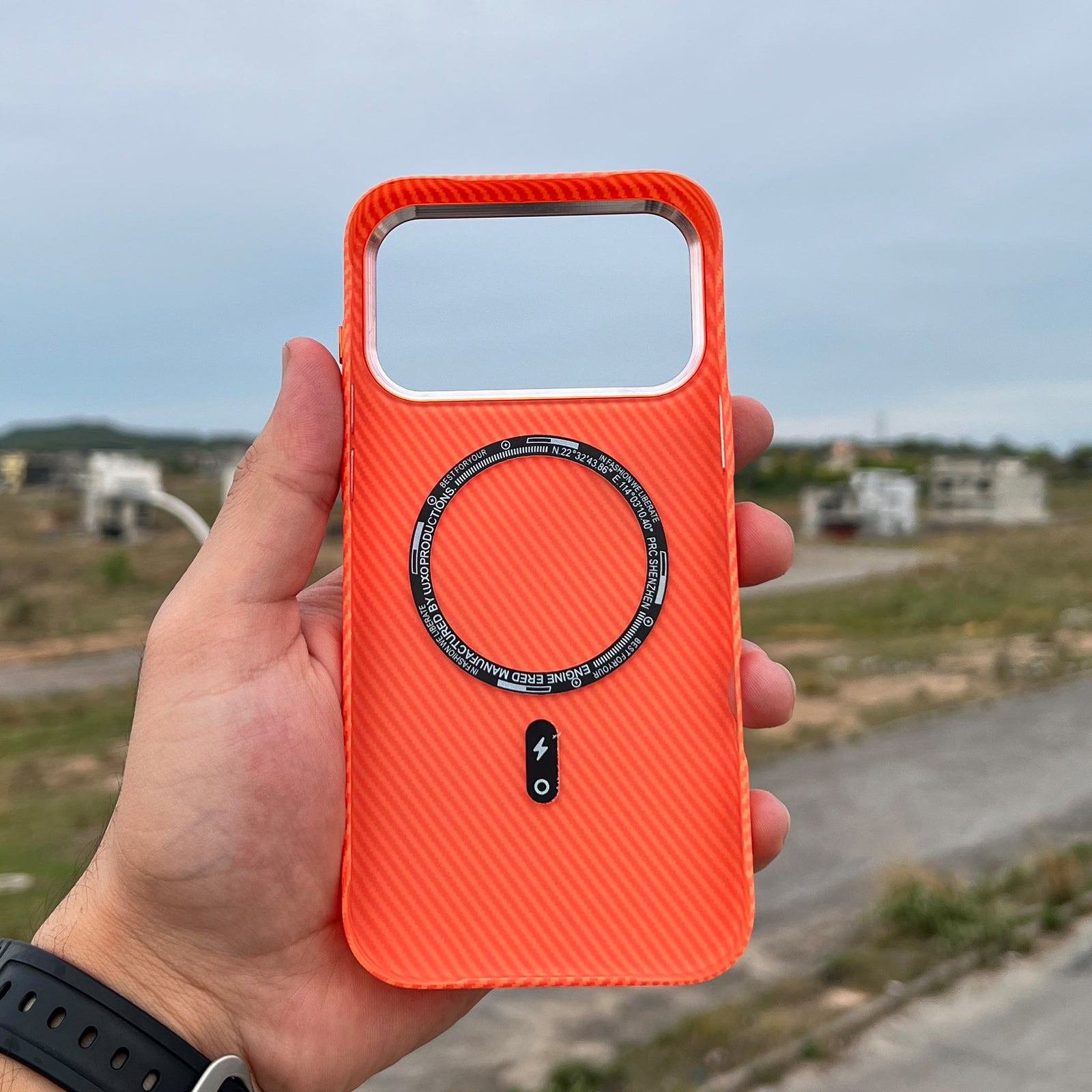 PITAKA-Protective-Case-Orange-Sunset-Detail-Arkivs