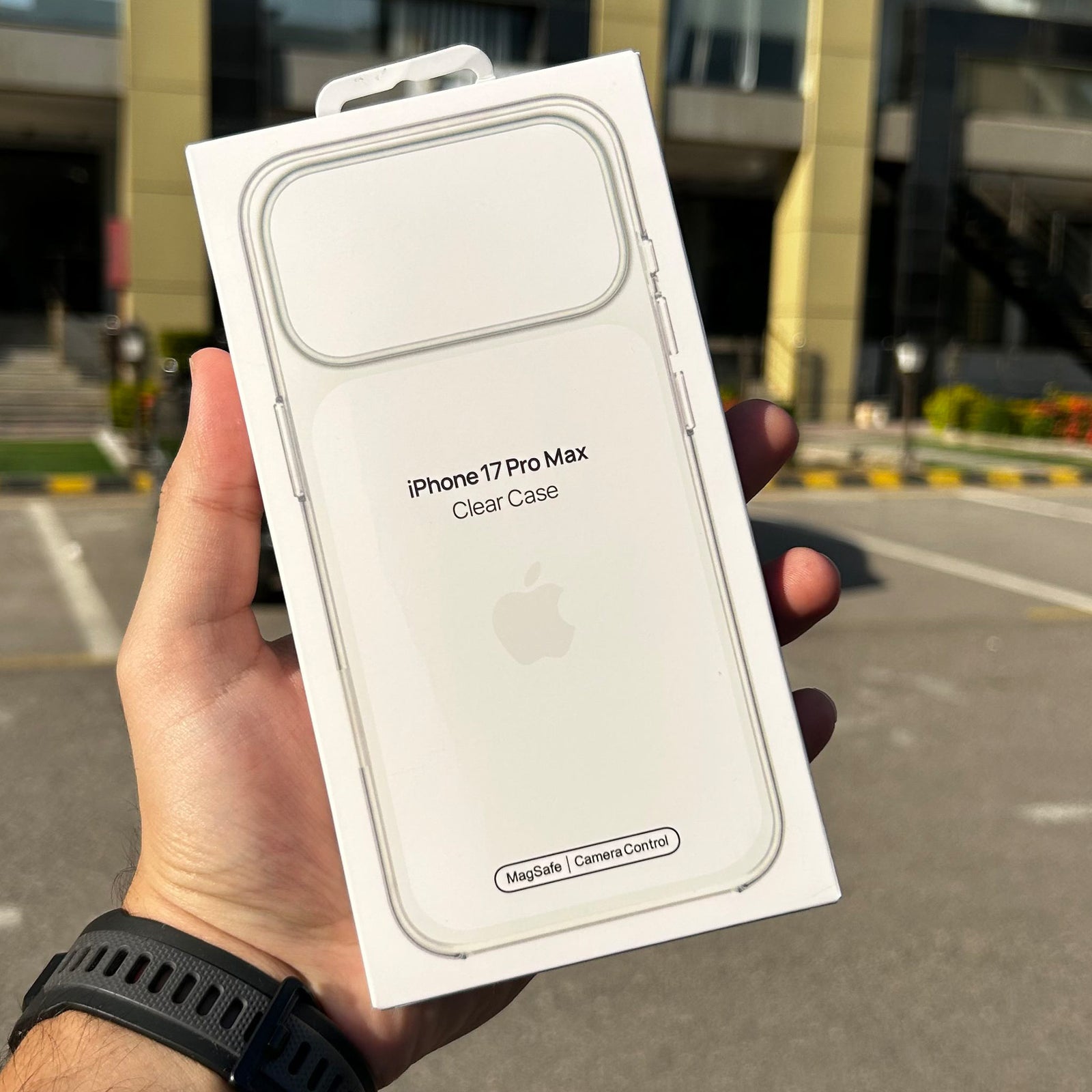 Apple Clear Case with MagSafe  | White