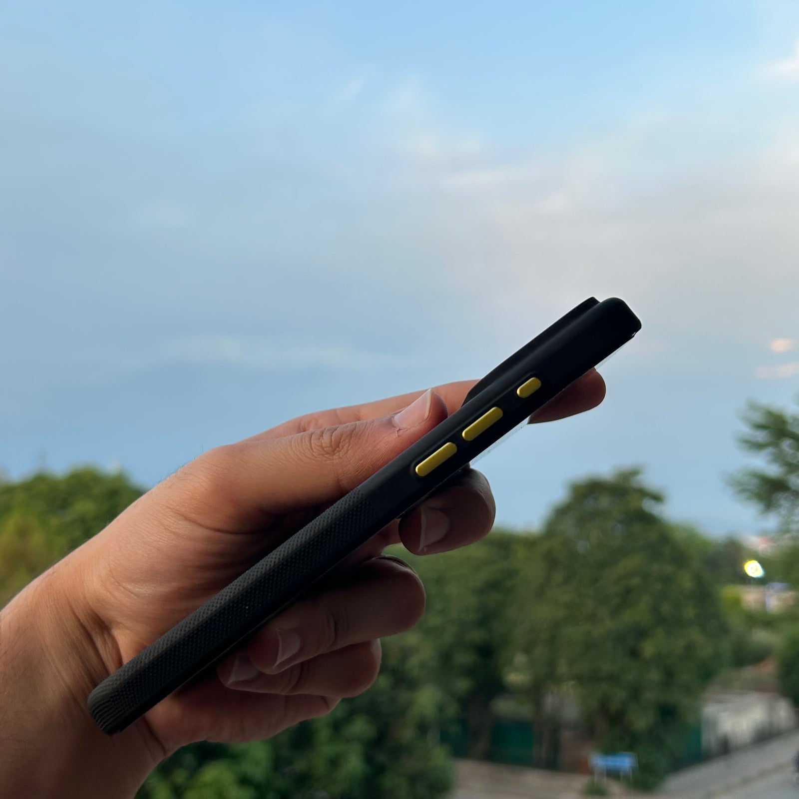 Apple Beats MagSafe Case | Everest Black