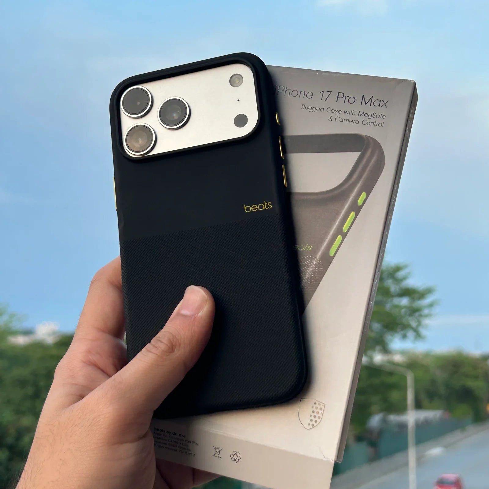 Apple Beats MagSafe Case | iPhone 17 Pro Max